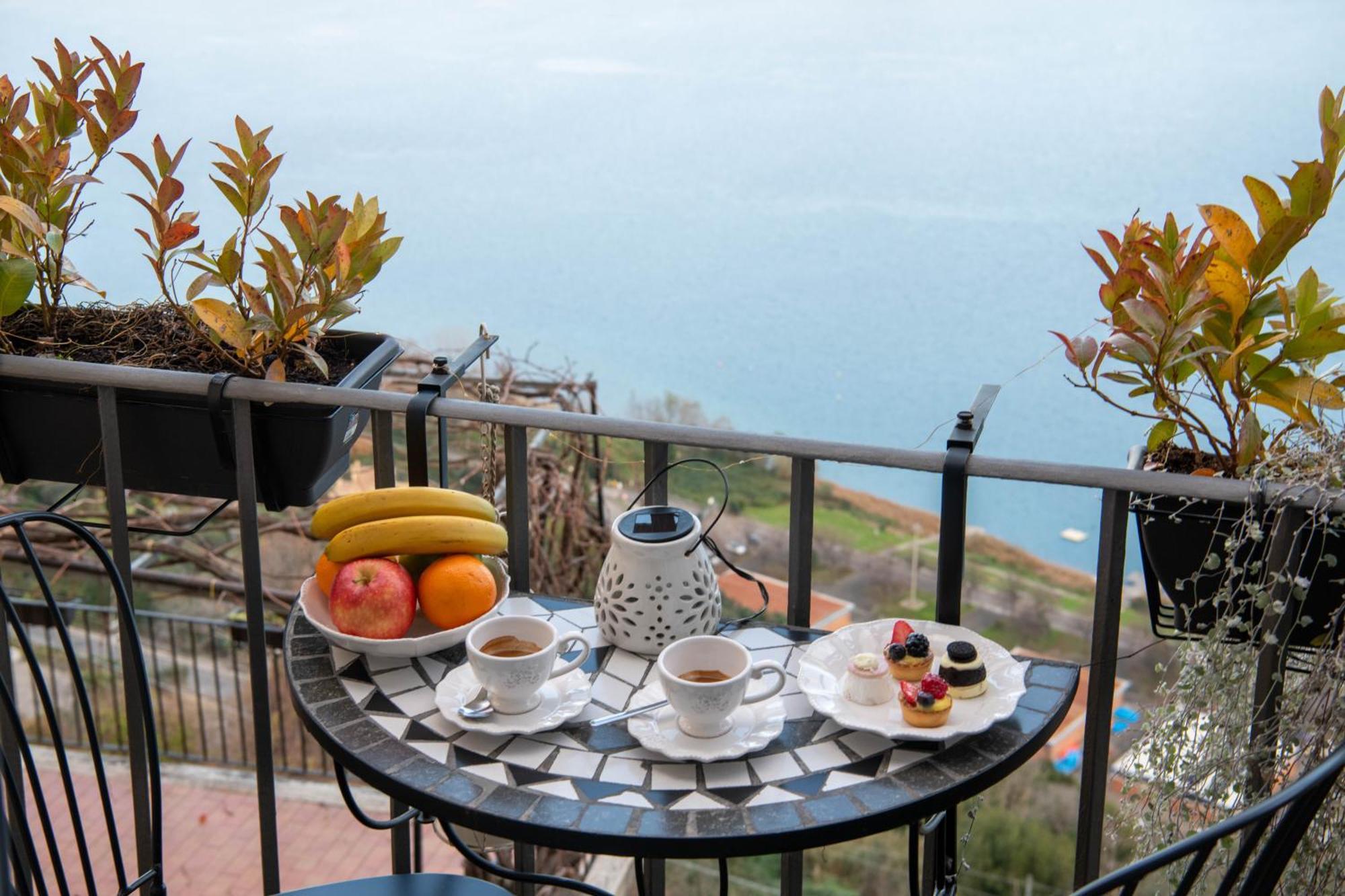 B&B Carpe Diem Vista Lago Castel Gandolfo Ngoại thất bức ảnh